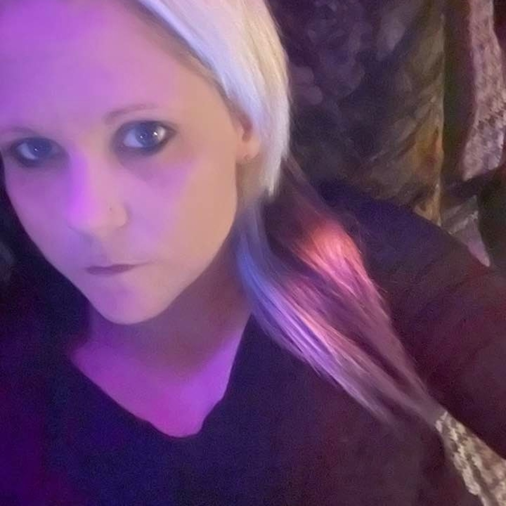 Meet your Posher, Ash